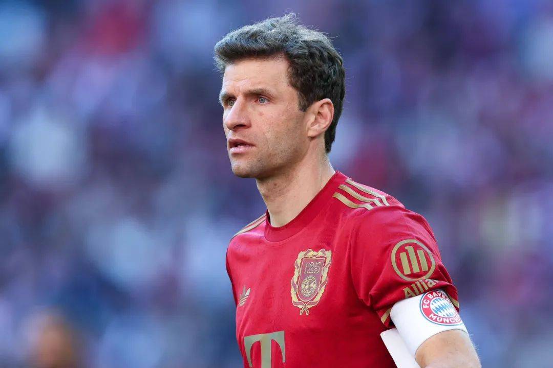 乐鱼体育-曼联险胜丹麦,穆勒关键制胜